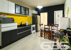 Foto 1 de Sobrado com 2 Quartos à venda, 74m² em São Francisco de Assis, Camboriú