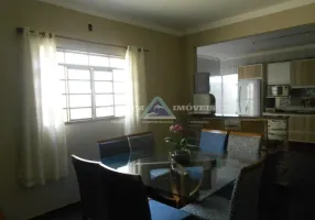 Foto 1 de Casa com 3 Quartos à venda, 190m² em VILA VIRGINIA, Ribeirão Preto