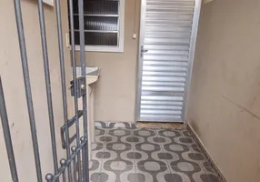 Foto 1 de Casa com 1 Quarto para alugar, 30m² em Vila Constança, São Paulo