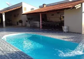 Foto 1 de Casa de Condomínio com 4 Quartos à venda, 400m² em Zona Rural, Guapiaçu