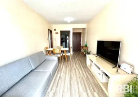 Foto 1 de Apartamento com 1 Quarto à venda, 53m² em Centro, Blumenau