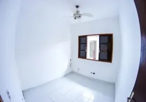 Foto 1 de Casa com 4 Quartos à venda, 180m² em Vila Irmãos Arnoni, São Paulo