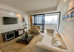 Foto 1 de Apartamento com 3 Quartos para alugar, 135m² em Boa Viagem, Recife