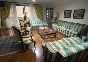 Foto 1 de Apartamento com 3 Quartos à venda, 294m² em Higienópolis, São Paulo