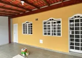 Foto 1 de Casa com 2 Quartos à venda, 180m² em Samambaia Sul, Brasília