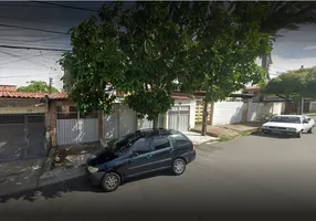 Foto 1 de Casa com 3 Quartos à venda, 107m² em Dom Lustosa, Fortaleza