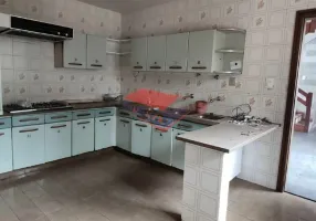 Foto 1 de Casa com 4 Quartos à venda, 300m² em Centro, Coronel Fabriciano