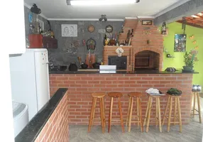Foto 1 de Sobrado com 3 Quartos à venda, 220m² em Jaragua, São Paulo
