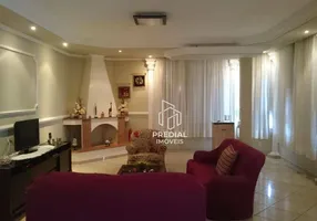 Foto 1 de Casa com 3 Quartos à venda, 360m² em Charitas, Niterói