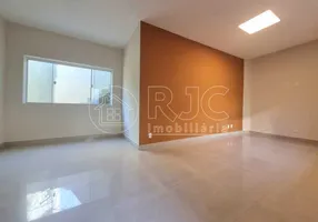 Foto 1 de Casa com 2 Quartos à venda, 64m² em Grajaú, Rio de Janeiro