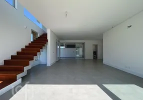 Foto 1 de Casa com 3 Quartos à venda, 153m² em Porto da Lagoa, Florianópolis