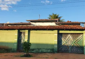 Foto 1 de Casa com 5 Quartos à venda, 200m² em Jardim Colorado, Goiânia