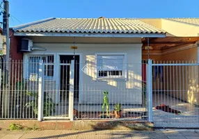 Foto 1 de Casa com 2 Quartos à venda, 56m² em Mato Grande, Canoas