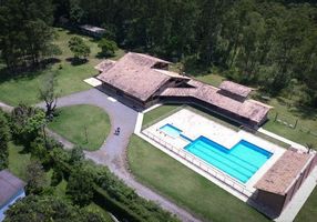 Foto 1 de Fazenda/Sítio com 3 Quartos para venda ou aluguel, 700m² em Jardim Costao, Santa Branca