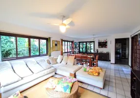 Foto 1 de Casa com 4 Quartos à venda, 273m² em Ressaca, Ubatuba