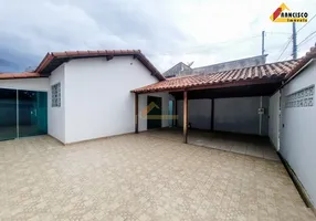 Foto 1 de Casa com 3 Quartos à venda, 144m² em Residencial Doutor Walchir Resende Costa, Divinópolis