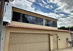 Foto 1 de Casa com 2 Quartos à venda, 130m² em Bom Retiro, Joinville