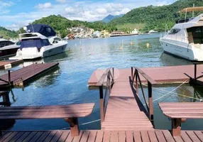 Foto 1 de Casa de Condomínio com 4 Quartos à venda, 115m² em Centro, Angra dos Reis