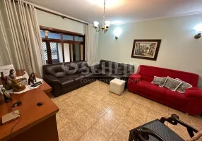 Foto 1 de Casa de Condomínio com 3 Quartos à venda, 167m² em Campo Grande, São Paulo