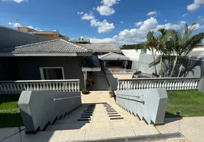 Foto 1 de Casa de Condomínio com 4 Quartos à venda, 680m² em Vila Zezé, Jacareí