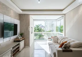 Foto 1 de Apartamento com 3 Quartos à venda, 81m² em Passo da Areia, Porto Alegre