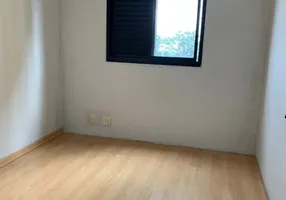 Foto 1 de Apartamento com 3 Quartos para alugar, 74m² em Jardim Jussara, São Paulo