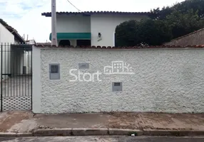 Foto 1 de Casa com 3 Quartos para alugar, 150m² em Vila Joaquim Inácio, Campinas