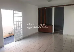 Foto 1 de Casa com 3 Quartos à venda, 195m² em Vigilato Pereira, Uberlândia