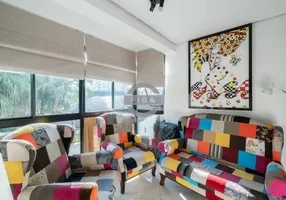 Foto 1 de Apartamento com 1 Quarto para alugar, 53m² em Menino Deus, Porto Alegre