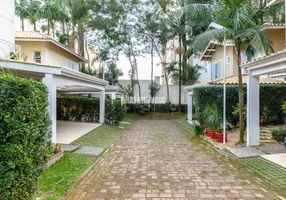 Foto 1 de Casa de Condomínio com 3 Quartos à venda, 238m² em Panamby, São Paulo