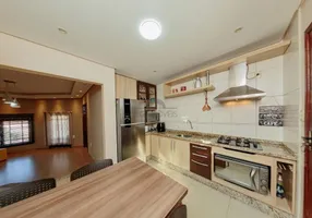 Foto 1 de Casa com 3 Quartos à venda, 153m² em Costa E Silva, Joinville