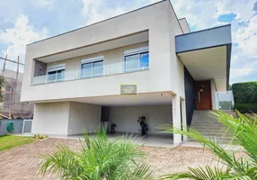 Foto 1 de Casa com 3 Quartos à venda, 304m² em Granja Viana, Carapicuíba