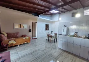 Foto 1 de Casa com 2 Quartos à venda, 157m² em Campo Novo, Porto Alegre