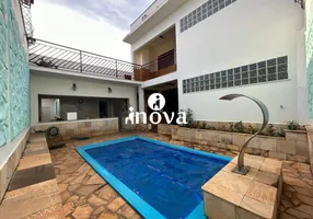 Foto 1 de Casa com 5 Quartos à venda, 198m² em Boa Vista, Uberaba