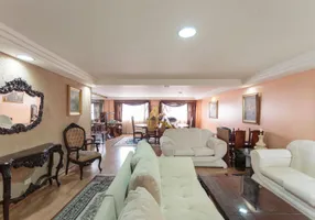 Foto 1 de Apartamento com 3 Quartos à venda, 197m² em Água Verde, Curitiba