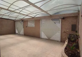 Foto 1 de Casa com 3 Quartos à venda, 280m² em Santa Maria, Santos