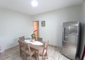 Foto 1 de Casa com 3 Quartos à venda, 220m² em Jardim Bi Centenario, Mogi Mirim