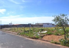 Terreno para venda em Uberlândia / MG, New Golden Ville, construido em  2023, área total 250,00, área construída 250,00