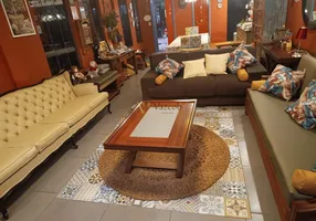 Foto 1 de Casa com 6 Quartos à venda, 414m² em Nazaré, Belém
