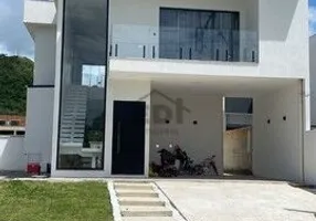 Foto 1 de Casa de Condomínio com 4 Quartos à venda, 185m² em Itaipuaçú, Maricá
