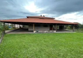 Foto 1 de Fazenda/Sítio com 3 Quartos à venda, 450m² em Martins, Uberlândia