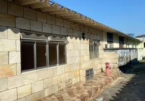 Foto 1 de Casa com 2 Quartos à venda, 68m² em Centro, Nilópolis