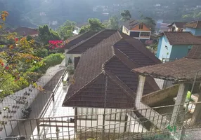 Foto 1 de Casa com 4 Quartos à venda, 480m² em Quitandinha, Petrópolis