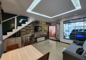 Foto 1 de Casa com 3 Quartos à venda, 140m² em Cabral, Contagem