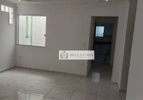 Foto 1 de Apartamento com 2 Quartos à venda, 70m² em Centro, Araruama