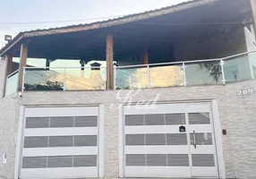 Foto 1 de Casa com 5 Quartos à venda, 300m² em Jardim Quaresmeira, Suzano