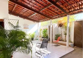 Foto 1 de Casa com 3 Quartos à venda, 150m² em Presidente Costa e Silva, Mossoró