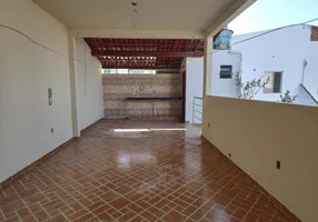 Foto 1 de Casa com 2 Quartos para alugar, 180m² em Lagoa Santa, Governador Valadares