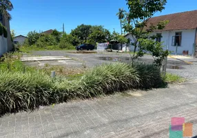 Foto 1 de Lote/Terreno à venda, 743m² em Vila Nova, Joinville