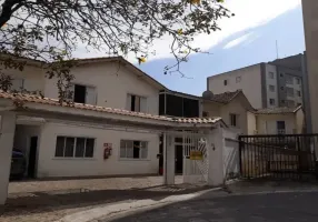 Foto 1 de Casa de Condomínio com 2 Quartos à venda, 90m² em Jardim Maria Rosa, Taboão da Serra